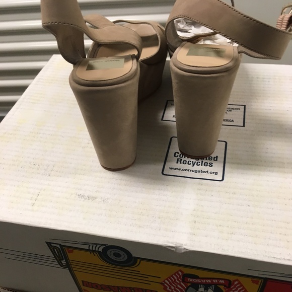 sale! NEW Dolce Vita Liza Desert Sand Color Wedge Slingback - Picture 2 of 13